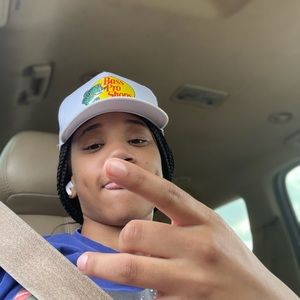 Meet your Posher, Desiree